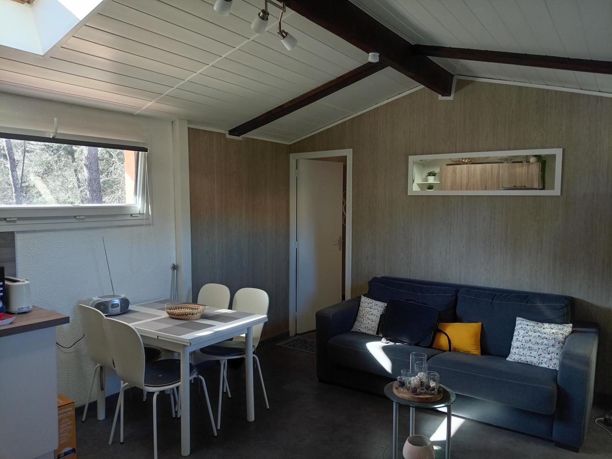 Pinede Apartment Карканс Екстериор снимка